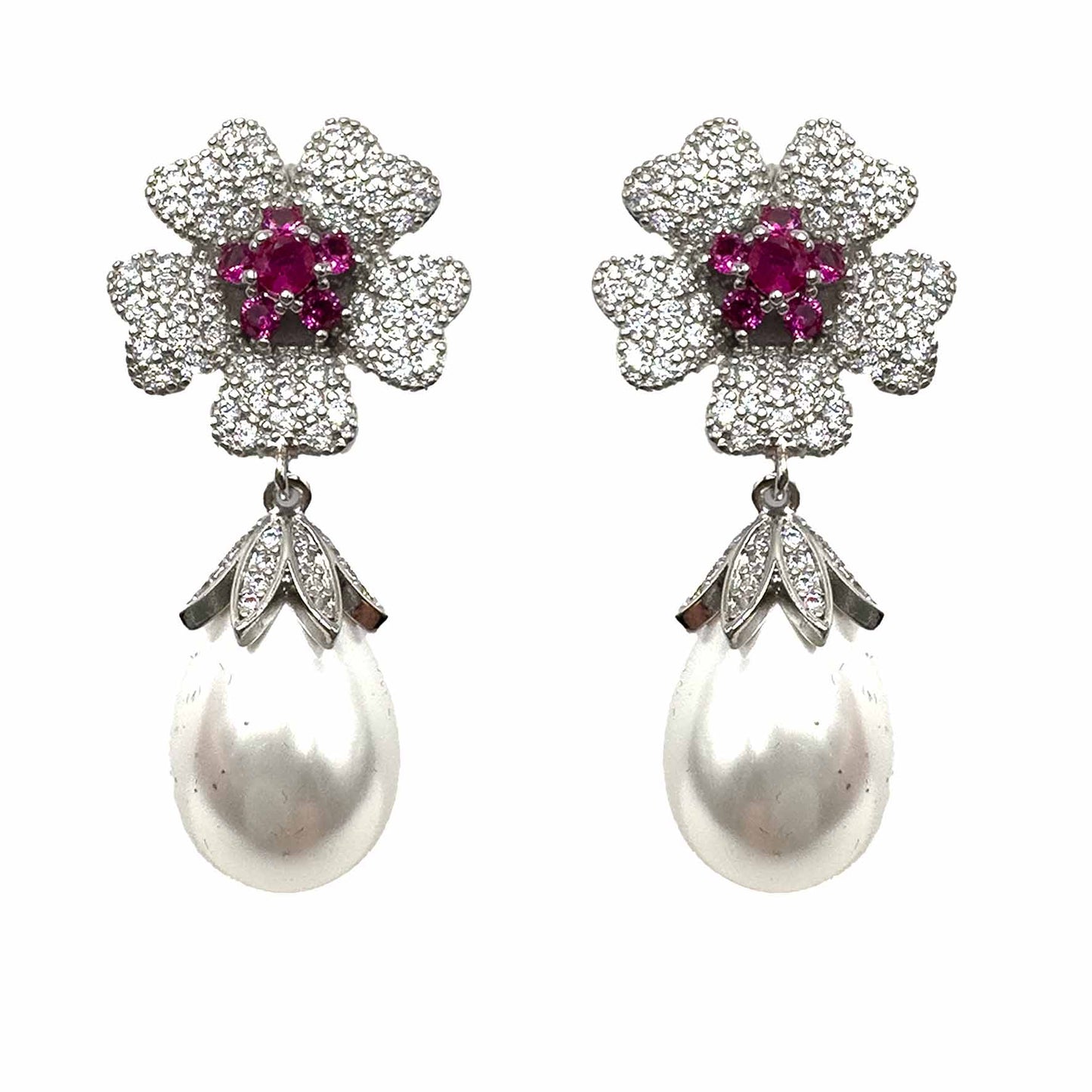 Fiore con pistillo fucsia e perla