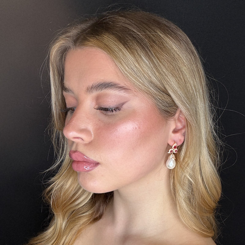 Trio di gocce con perla