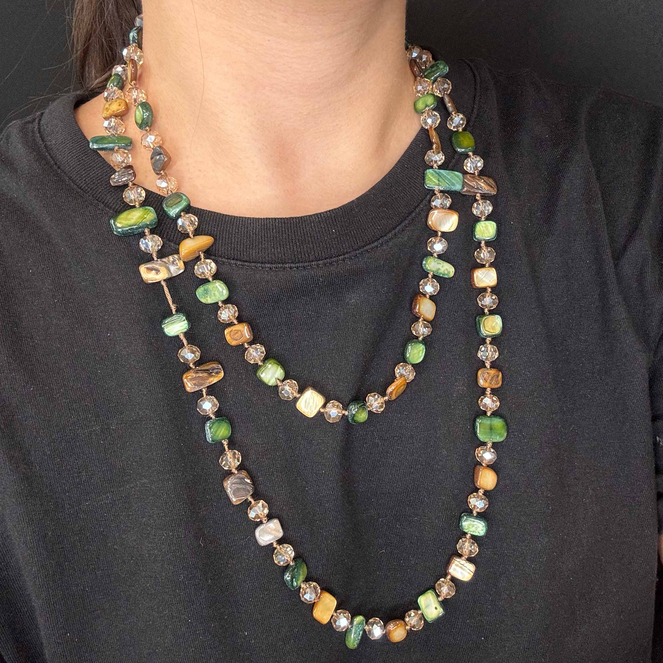 Collana di Mini Pietre Colorate