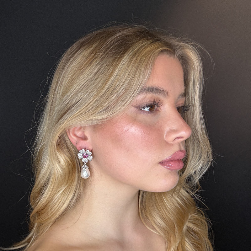 Palestro Milano Orecchini Fiore con pistillo fucsia e perla