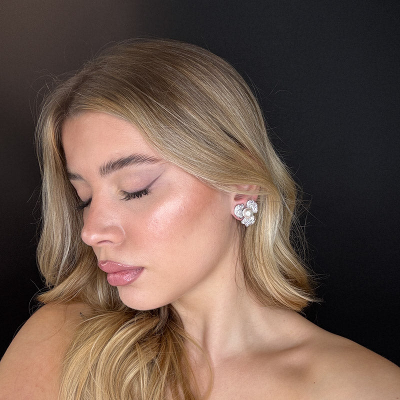 Palestro Milano Orecchini Fiorellini con perla big