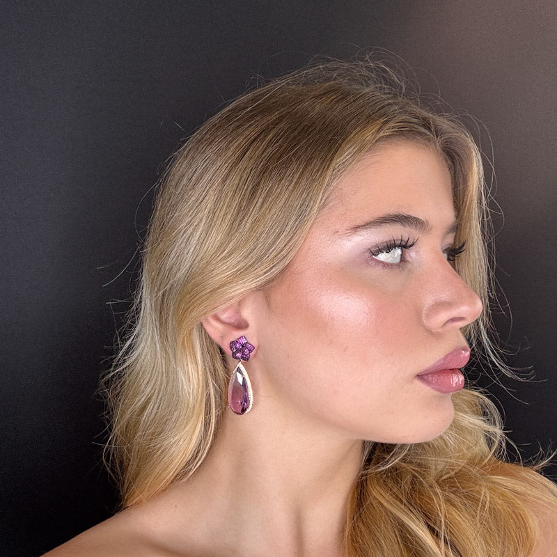 Palestro Milano Orecchini Fiorellino fucsia con pietra a goccia lillac