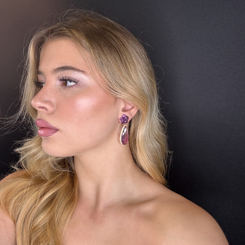 Palestro Milano Orecchini Fiorellino fucsia con pietra a goccia lillac