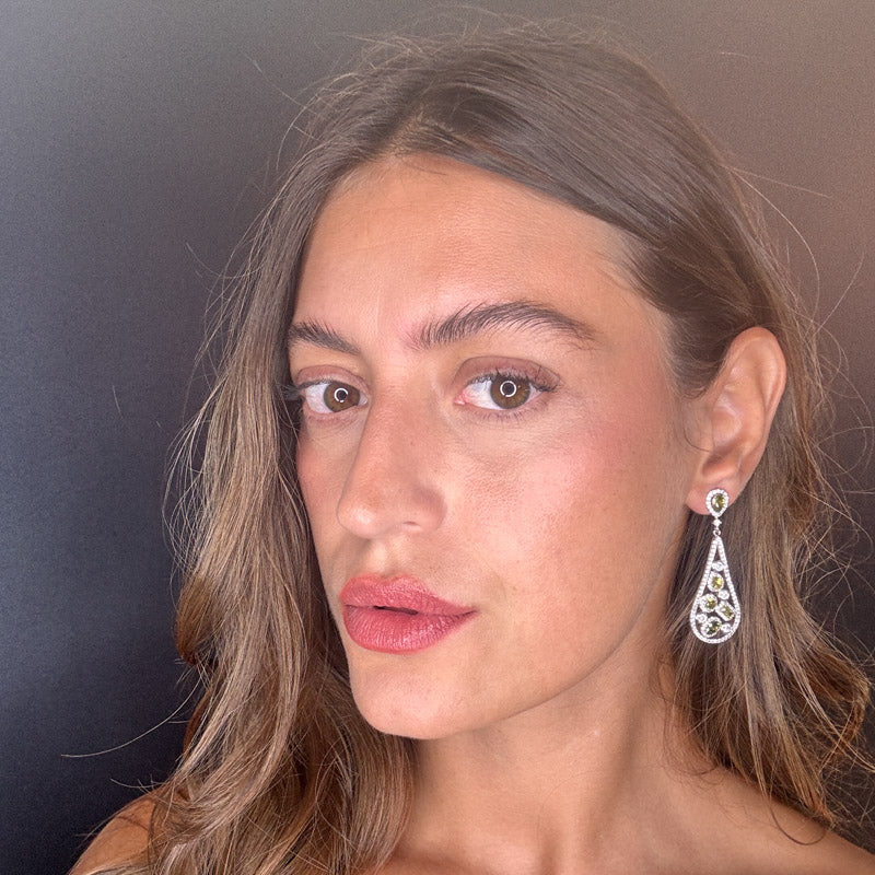 Palestro Milano Orecchini Gocce di Pavè e Pietre Preziose