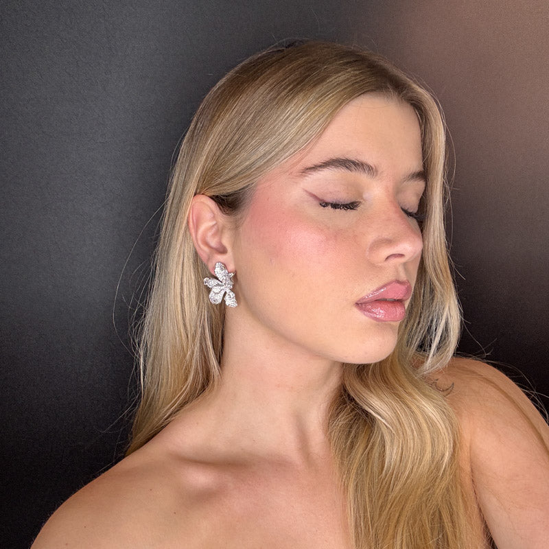 Palestro Milano Orecchini Petali di pavè e cristalli Arlecchino