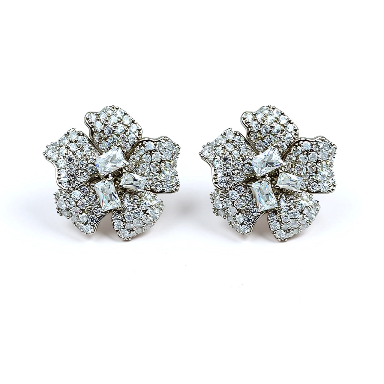 Palestro Milano Orecchini Total silver Fiore prezioso