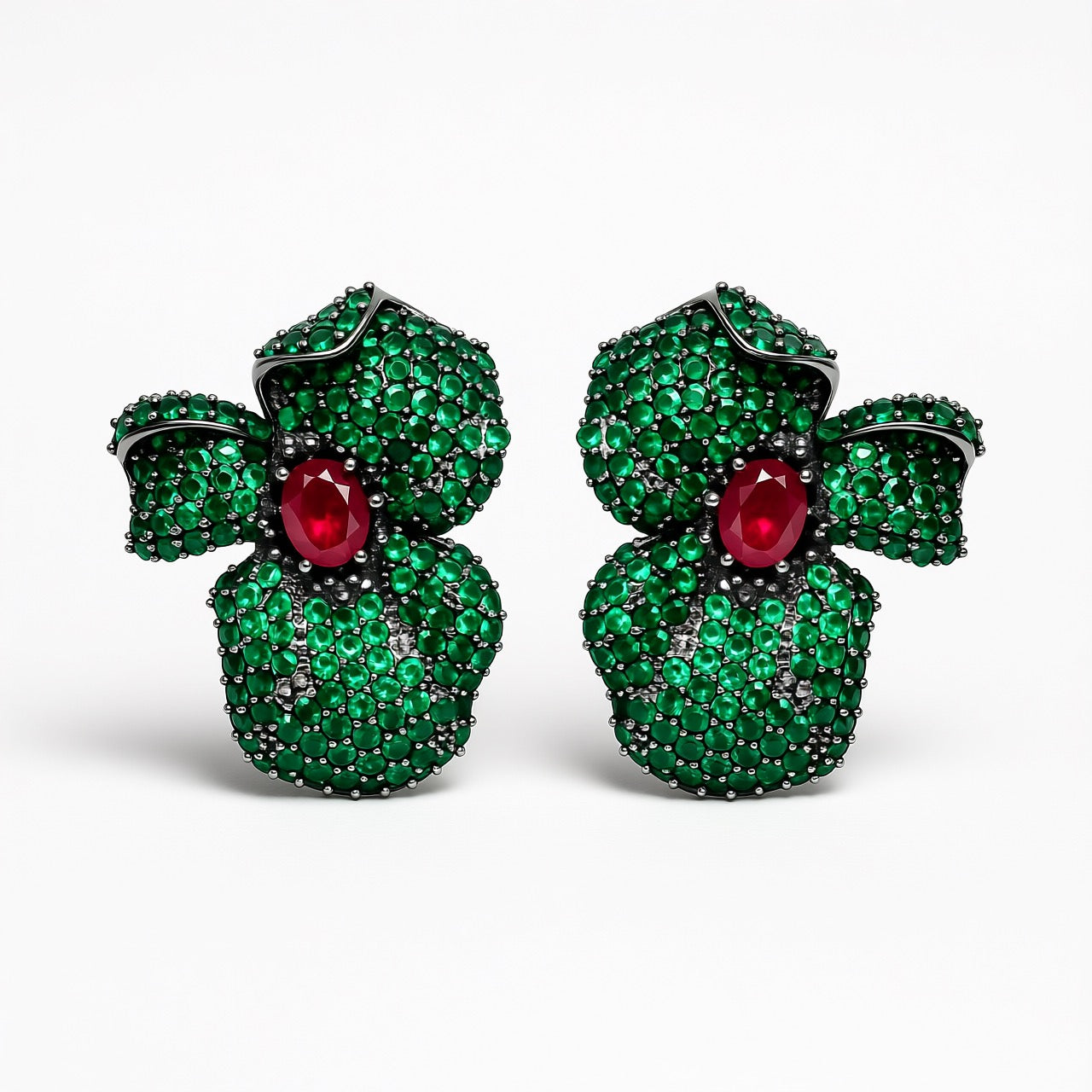 Palestro Milano Orecchini Verde Fiore Misterioso di Pavè