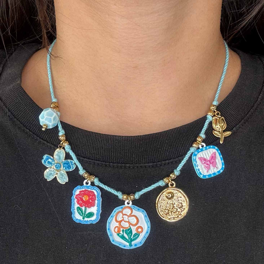 Collana di Dipinti Floreali