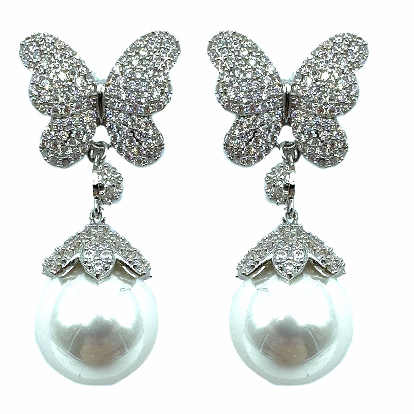 Farfalline di pavè con perla