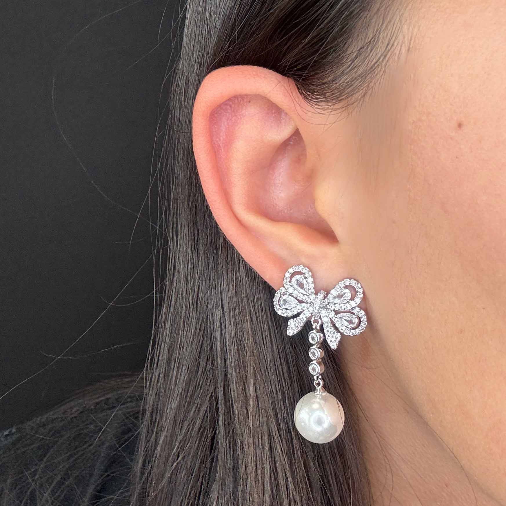 Fiocchettino Silver con Perla Bianca