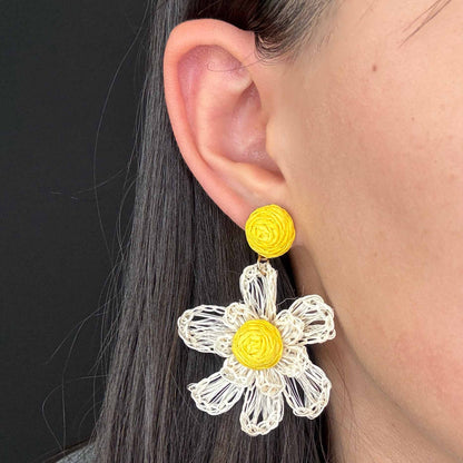 Fiore Intrecciato in Rafia