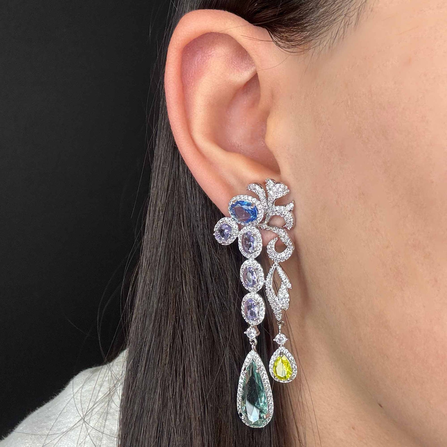 Intreccio &amp; Scia di Pietre