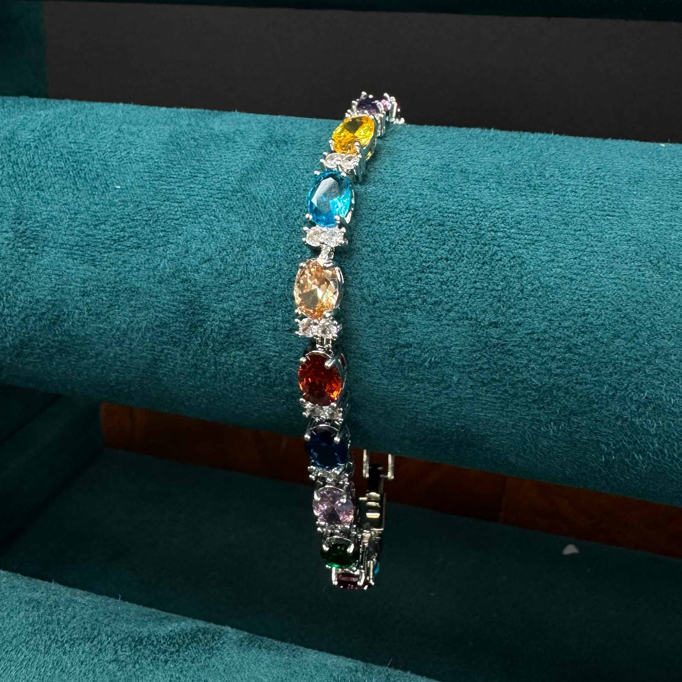 Bracciale di Gemme Splendenti