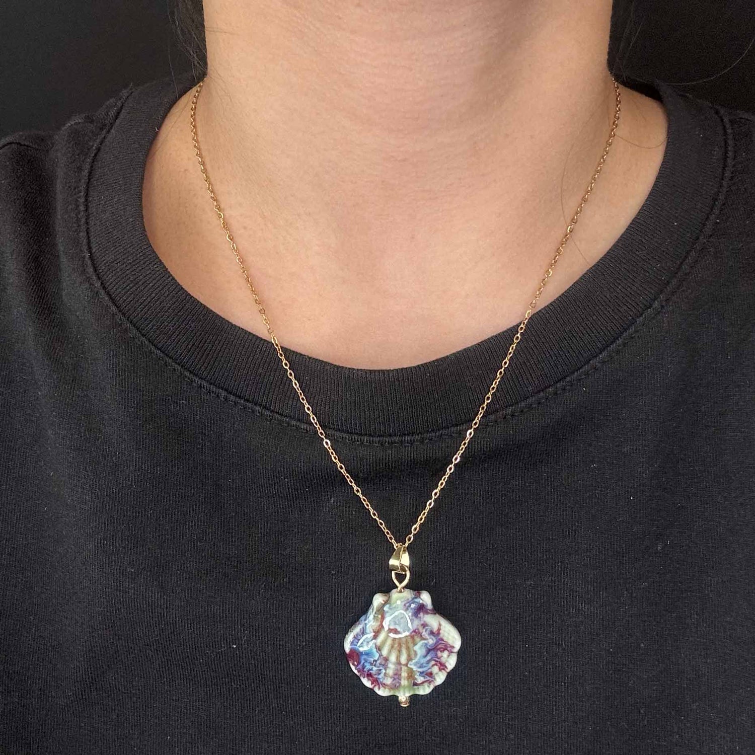 Collana di Conchiglie Dipinte