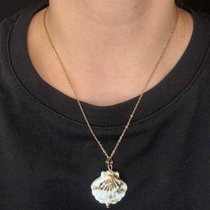 Collana di Conchiglie Dipinte