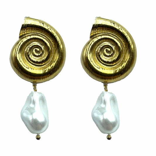 Conchiglia con perlina irregolare