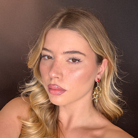 Corallo dorato con bottone irregolare