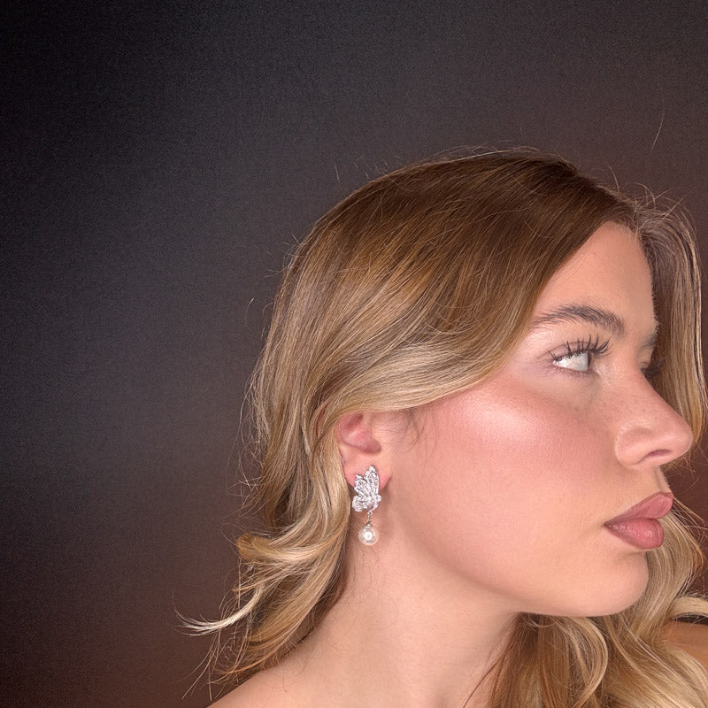 Palestro Milano Orecchini Farfalline con Perla