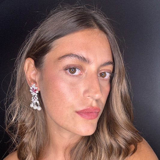 Fiorellino di Pavè con trio di perle