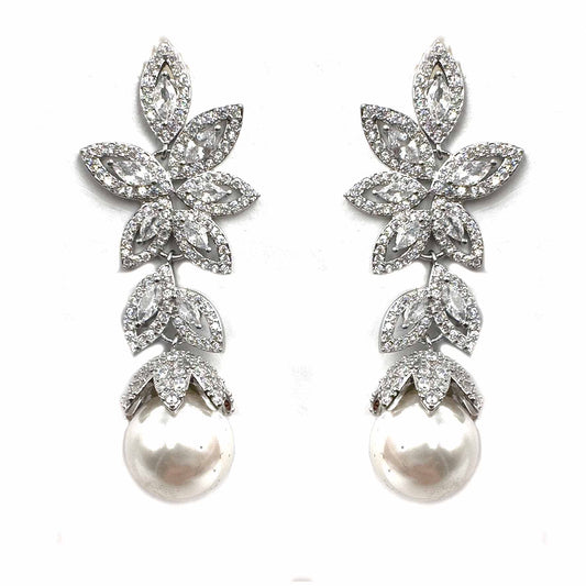 Foglioline di cristallo con perla pendente