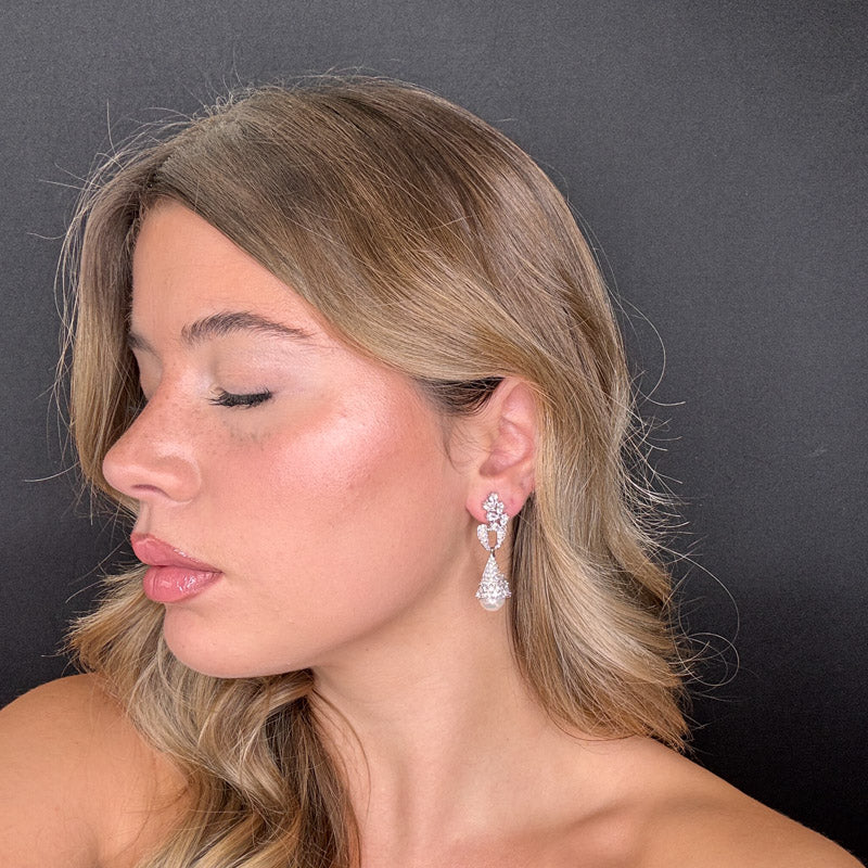 Palestro Milano Orecchini Cono di Pavè con Perla