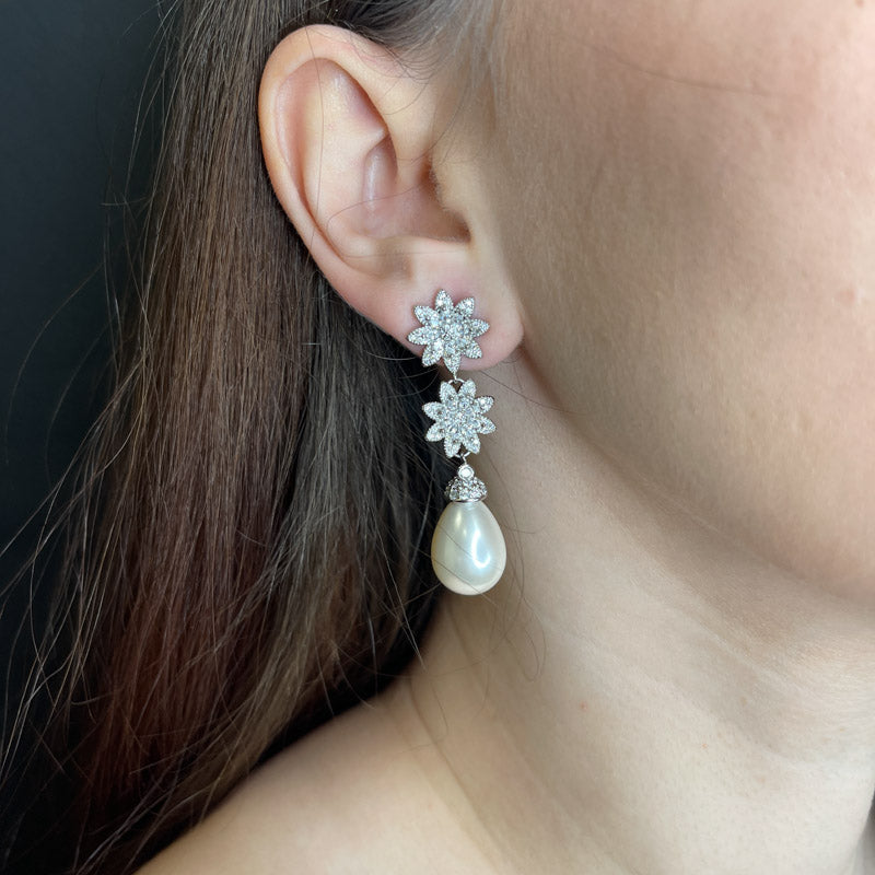 Palestro Milano Orecchini Doppio fiorellino con perla