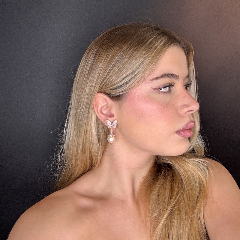 Palestro Milano Orecchini Farfalline di pavè con perla