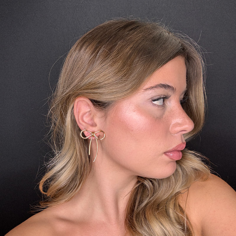 Palestro Milano Orecchini Fiocchi di filo dorato