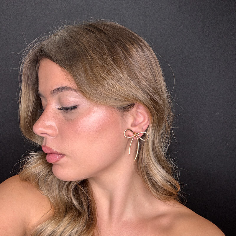 Palestro Milano Orecchini Fiocchi di filo dorato