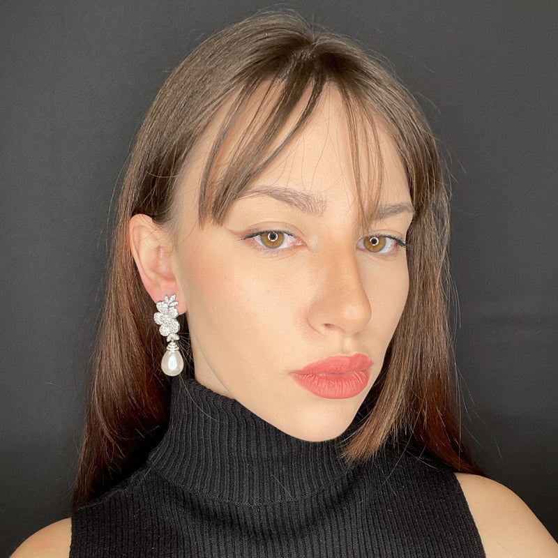 Palestro Milano Orecchini Fiore con perla a goccia