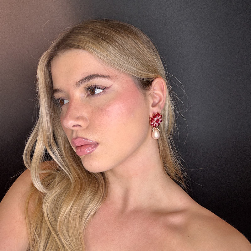 Palestro Milano Orecchini Fiore di cristalli con perla