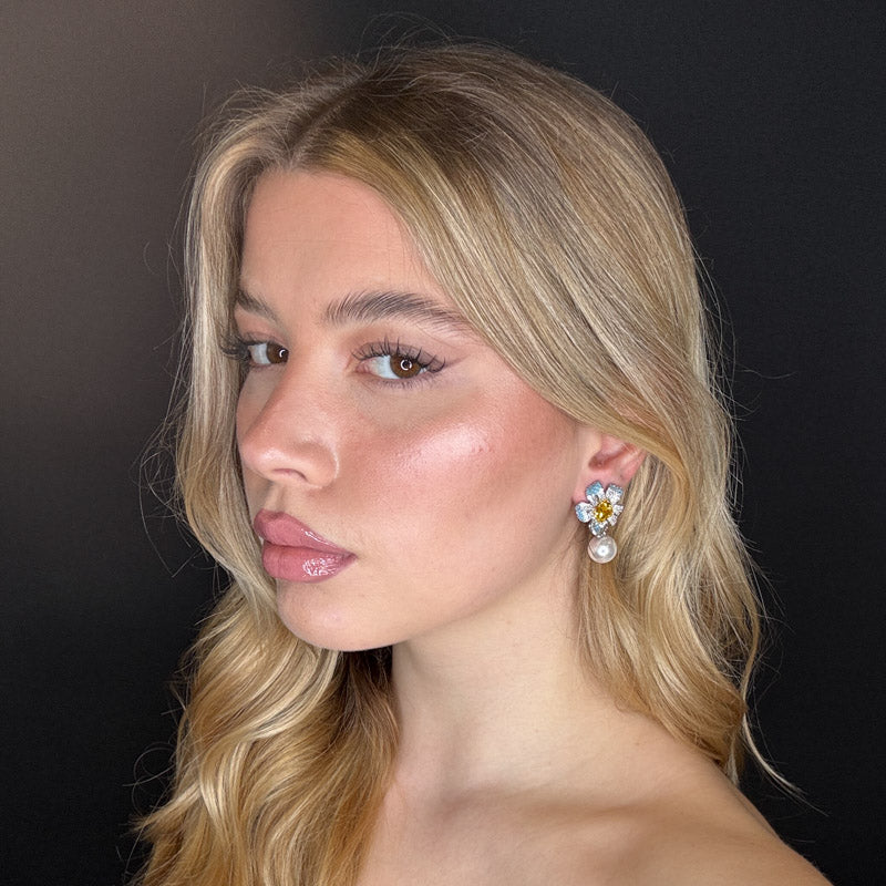 Palestro Milano Orecchini Fiore pistillo giallo di pavè con perla