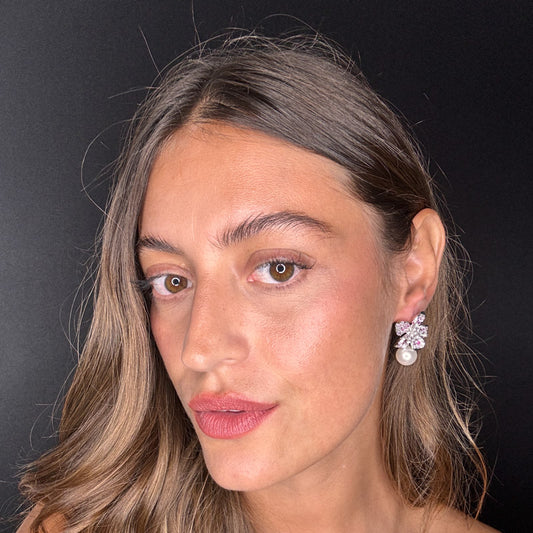 Palestro Milano Orecchini Fiore rosa di Zirconi con Perla