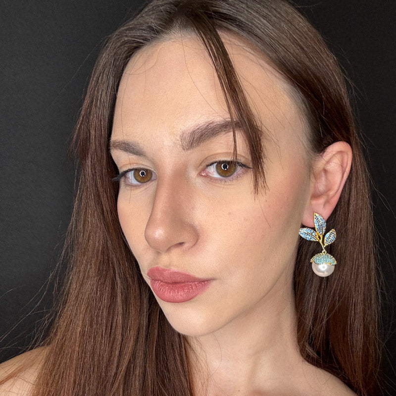 Palestro Milano Orecchini Foglie di pavè con perla