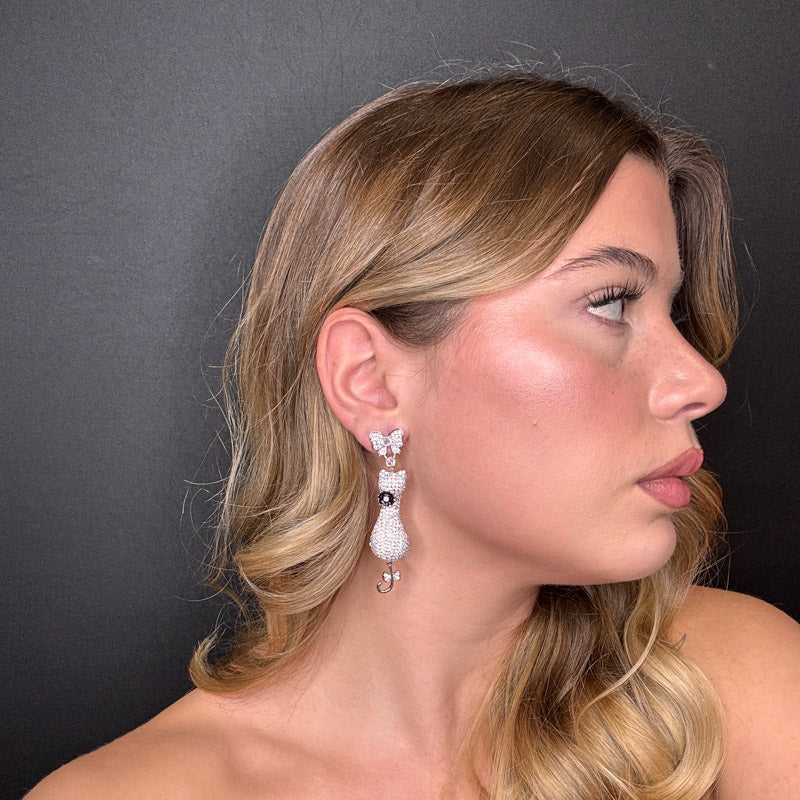 Palestro Milano Orecchini Gattino con Camelia nera