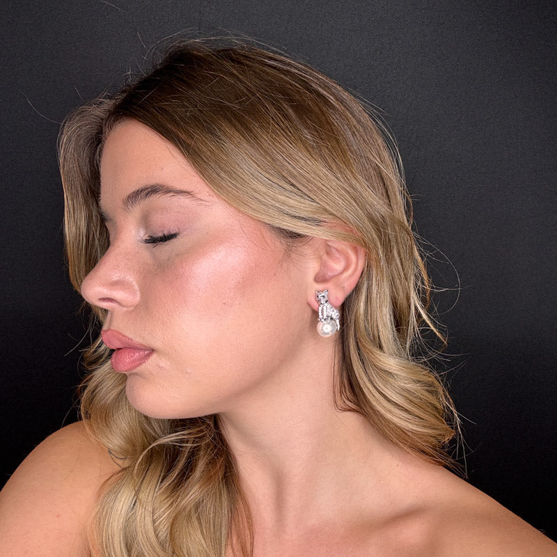 Palestro Milano Orecchini Gattino su Perla