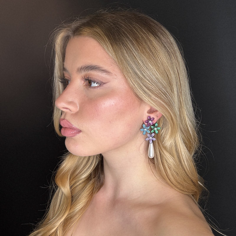 Palestro Milano Orecchini Mazzo di margherite con perla pendente