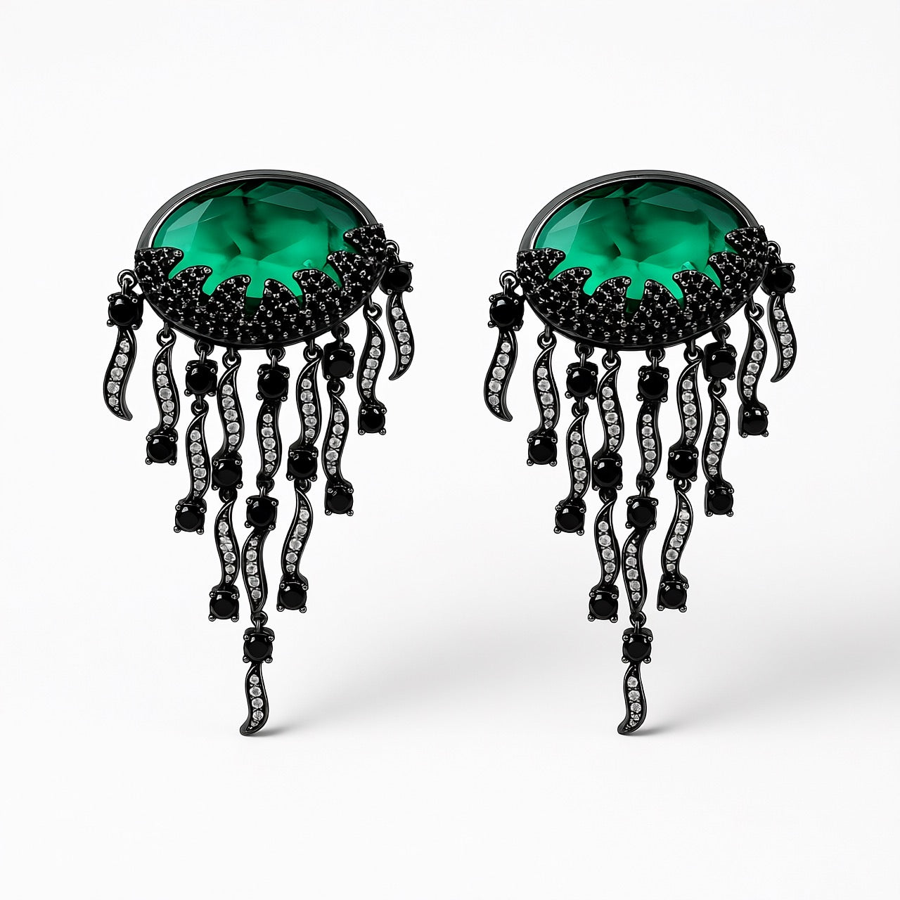 Palestro Milano Orecchini Medusa