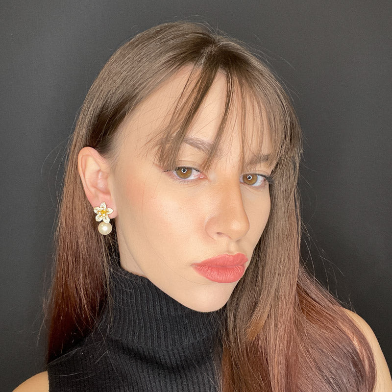 Palestro Milano Orecchini Mini Giglio con perla