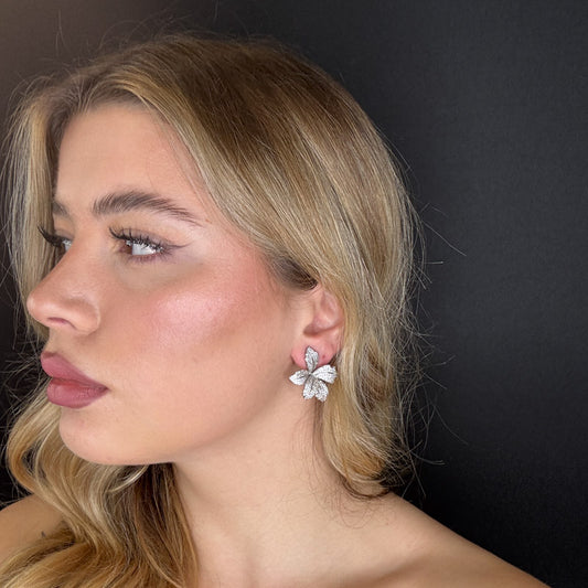 Palestro Milano Orecchini Mini giglio di pavè