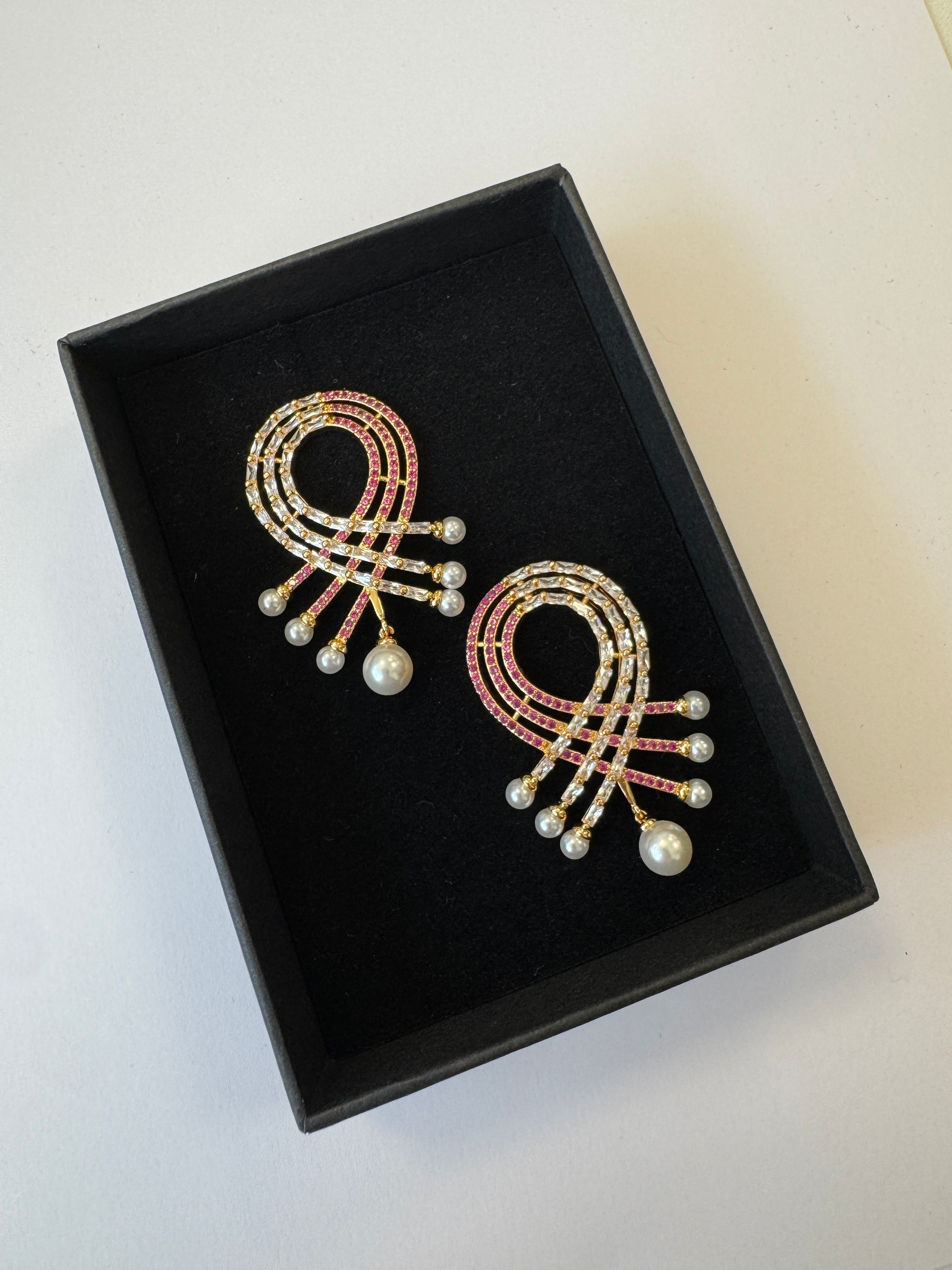Palestro Milano Orecchini Ovale intrecciato con perline