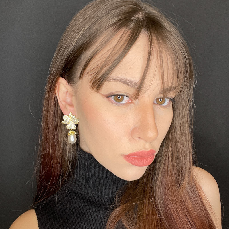 Palestro Milano Orecchini Pavè di Zirconi con perla