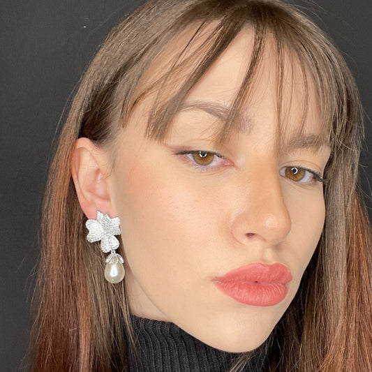 Palestro Milano Orecchini Pavè di Zirconi con perla