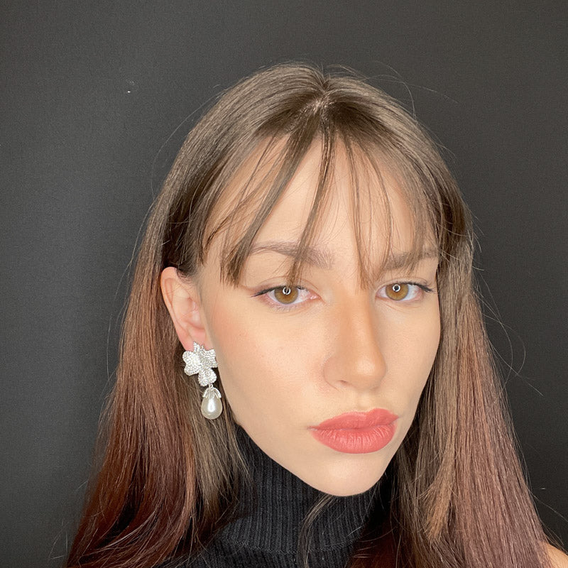 Palestro Milano Orecchini Pavè di Zirconi con perla