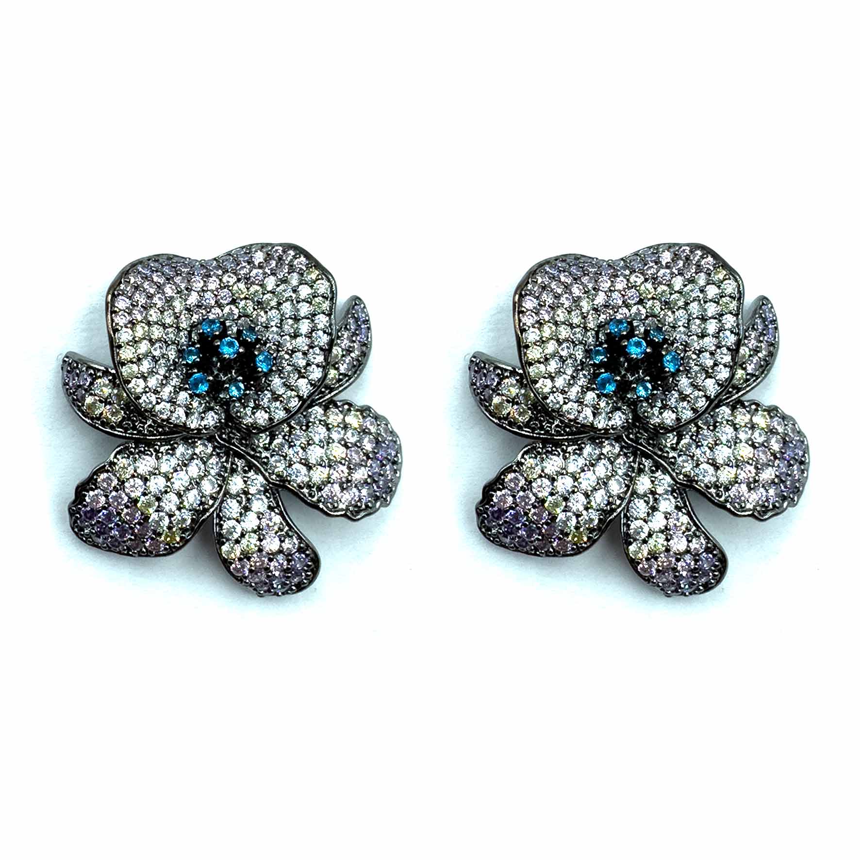 Palestro Milano Orecchini Peonia di Pavè