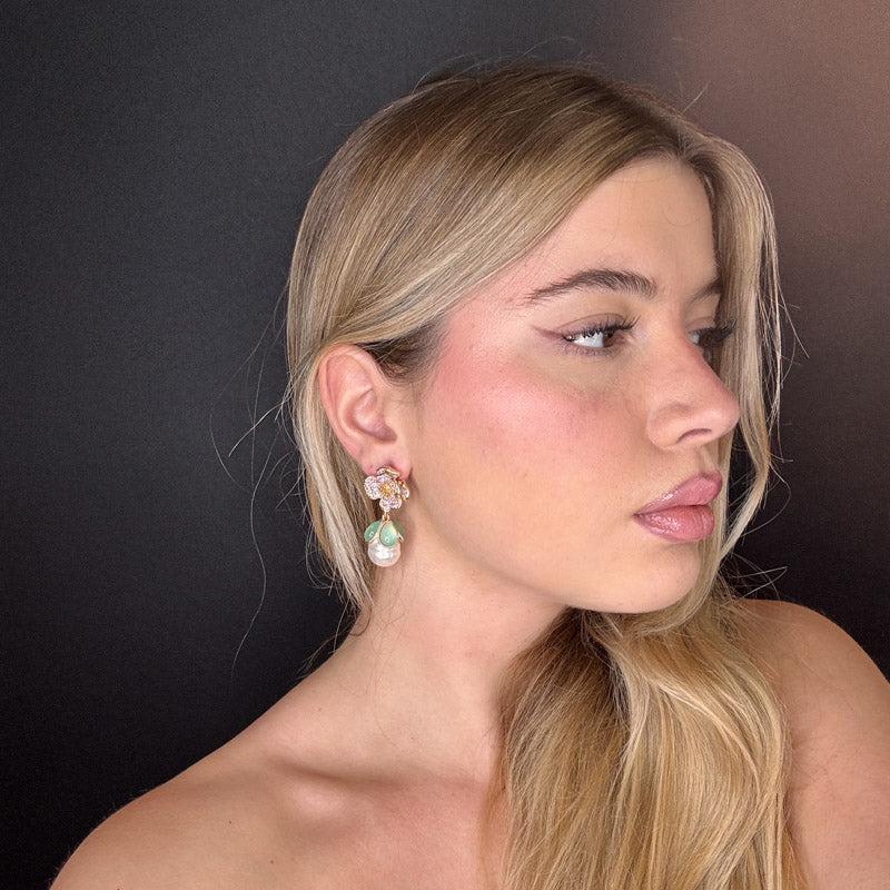 Palestro Milano Orecchini Peonia di pavè con perla pendente