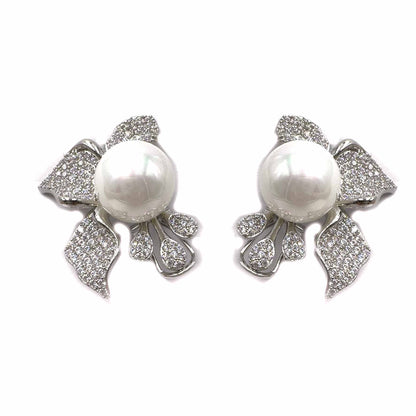 Palestro Milano Orecchini Perla bianca Petali con perla big