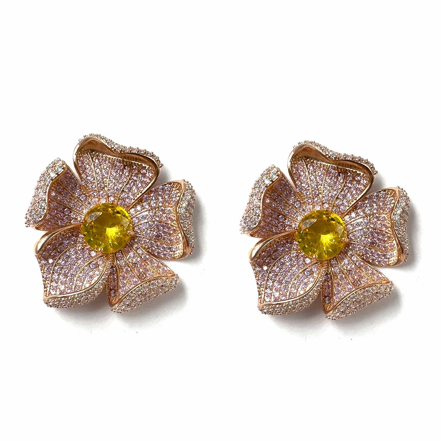 Palestro Milano Orecchini Rosa cipria Fiore Big di Pavè