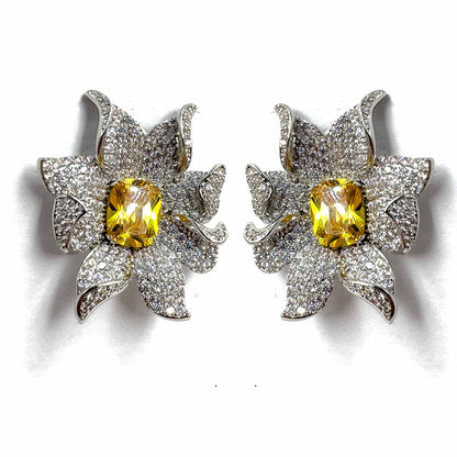 Palestro Milano Orecchini Silver Lily di pavè