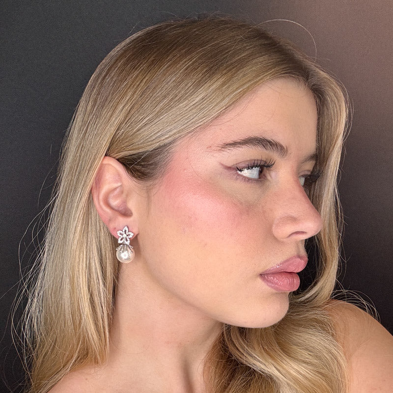 Palestro Milano Orecchini Stellina di pavè con perla